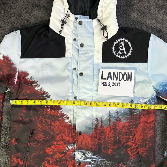 RARE - Red Trees Parka - Diamond Stitch Insulation - Picture 6 of 8